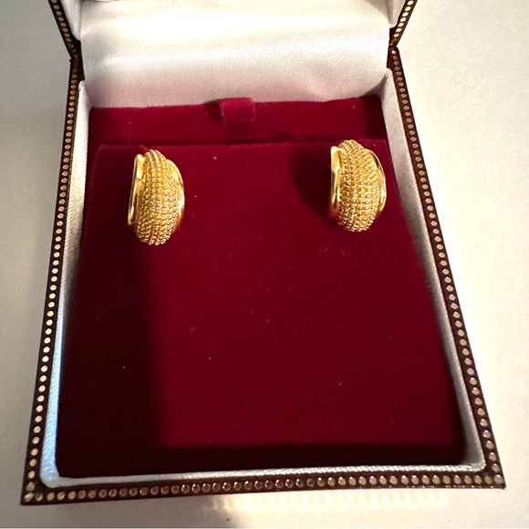 Gold Tone Post Earrings - Picture 4 of 7